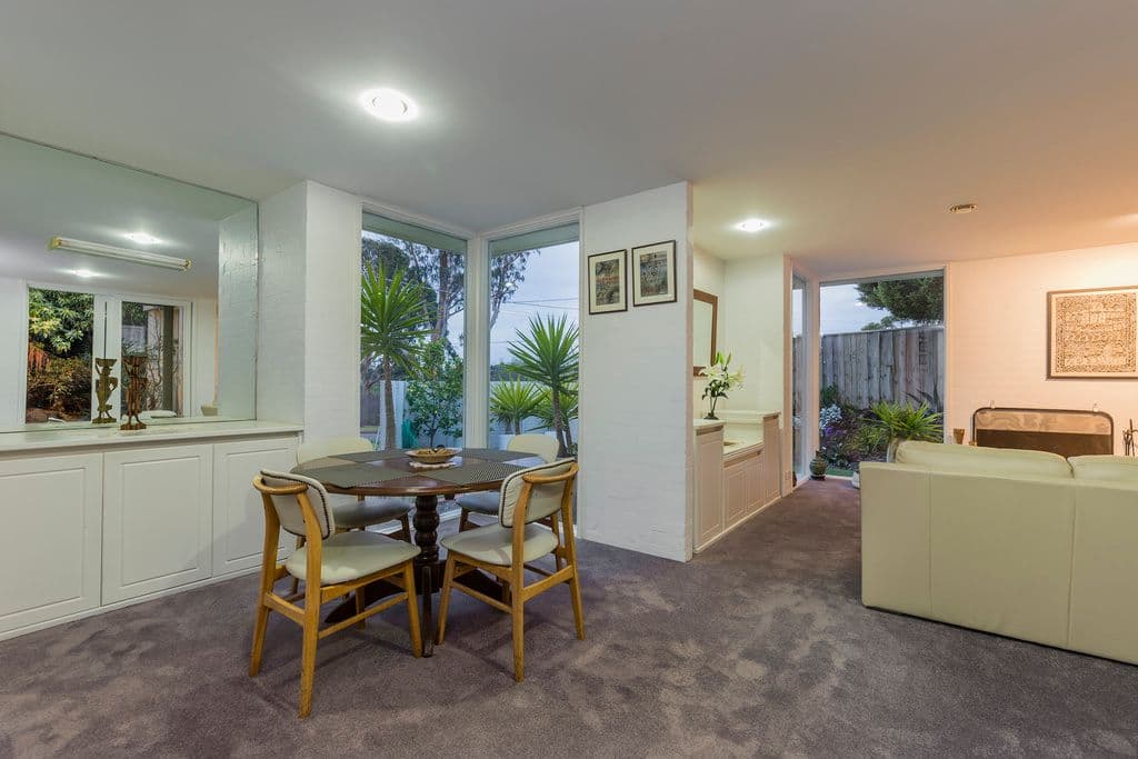 11 Manor Crescent, Highton VIC 3216, Highton - Thumbnail 5