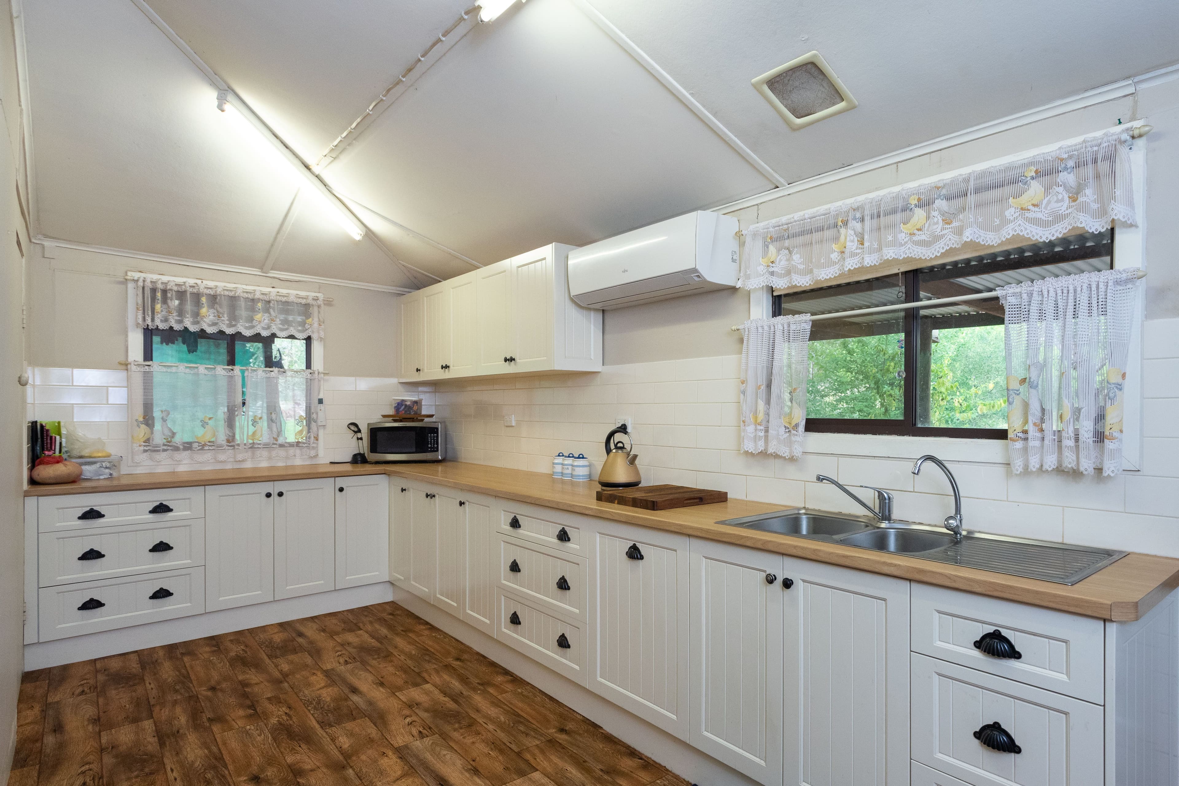 65 Cornish Road, Glossop SA 5344, Glossop - Image 1