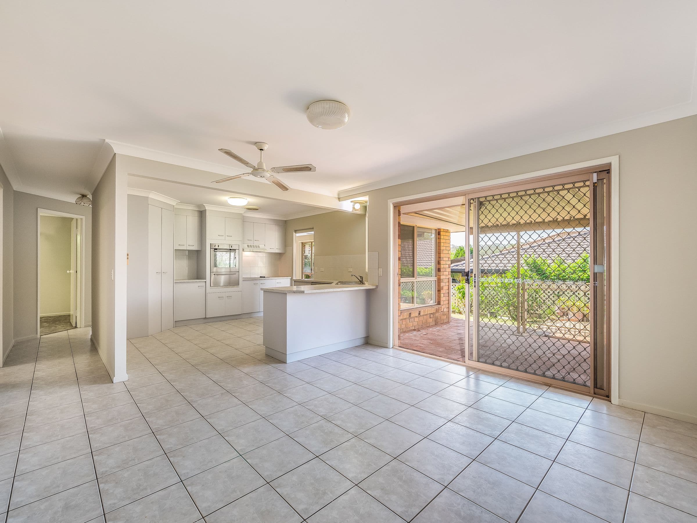 31 Mewing Court, Windaroo QLD 4207, Windaroo - Thumbnail 8