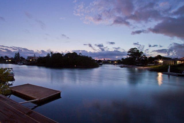 5 Savoy Drive, BROADBEACH WATERS QLD 4218, Broadbeach Waters - Thumbnail 2