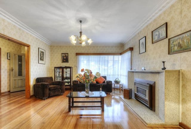 93 McFadzean Avenue, Reservoir VIC 3073, Reservoir - Thumbnail 3