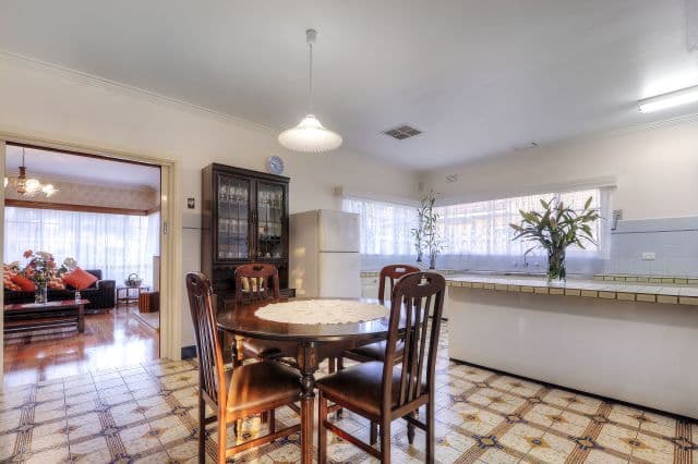 93 McFadzean Avenue, Reservoir VIC 3073, Reservoir - Thumbnail 6