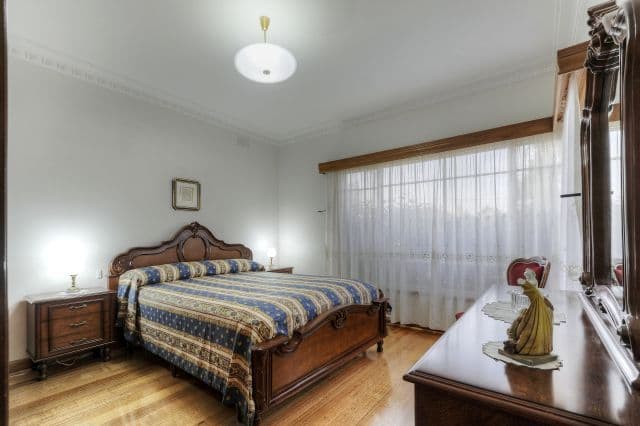 93 McFadzean Avenue, Reservoir VIC 3073, Reservoir - Thumbnail 7