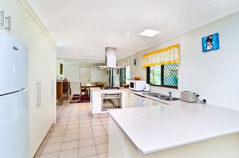 187 K P McGrath Drive, ELANORA QLD 4221, Elanora - Thumbnail 7