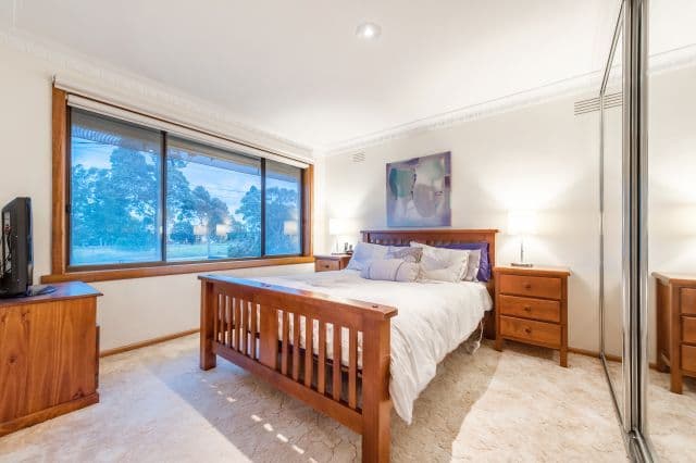 26 Tracey Street, Reservoir VIC 3073, Reservoir - Thumbnail 3