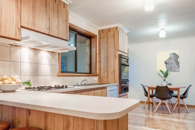 26 Tracey Street, Reservoir VIC 3073, Reservoir - Thumbnail 7