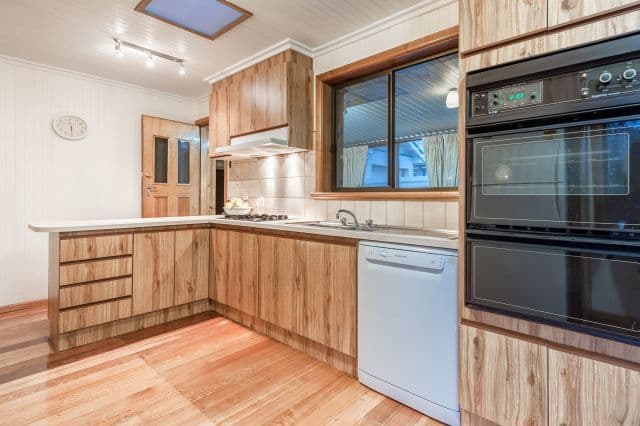 26 Tracey Street, Reservoir VIC 3073, Reservoir - Thumbnail 8