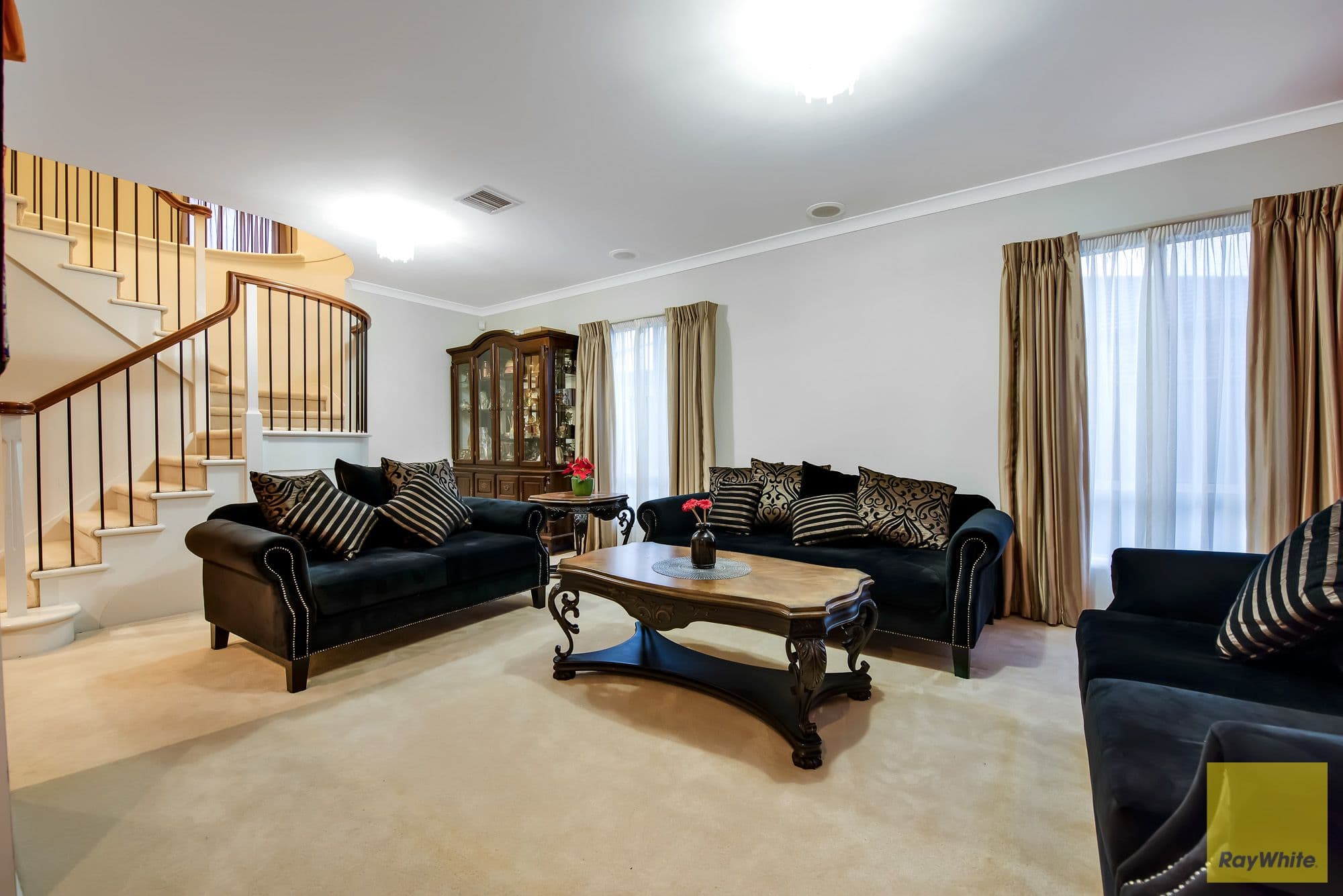 12 Greenfinch Court, Williams Landing VIC 3027, Williams Landing - Thumbnail 3