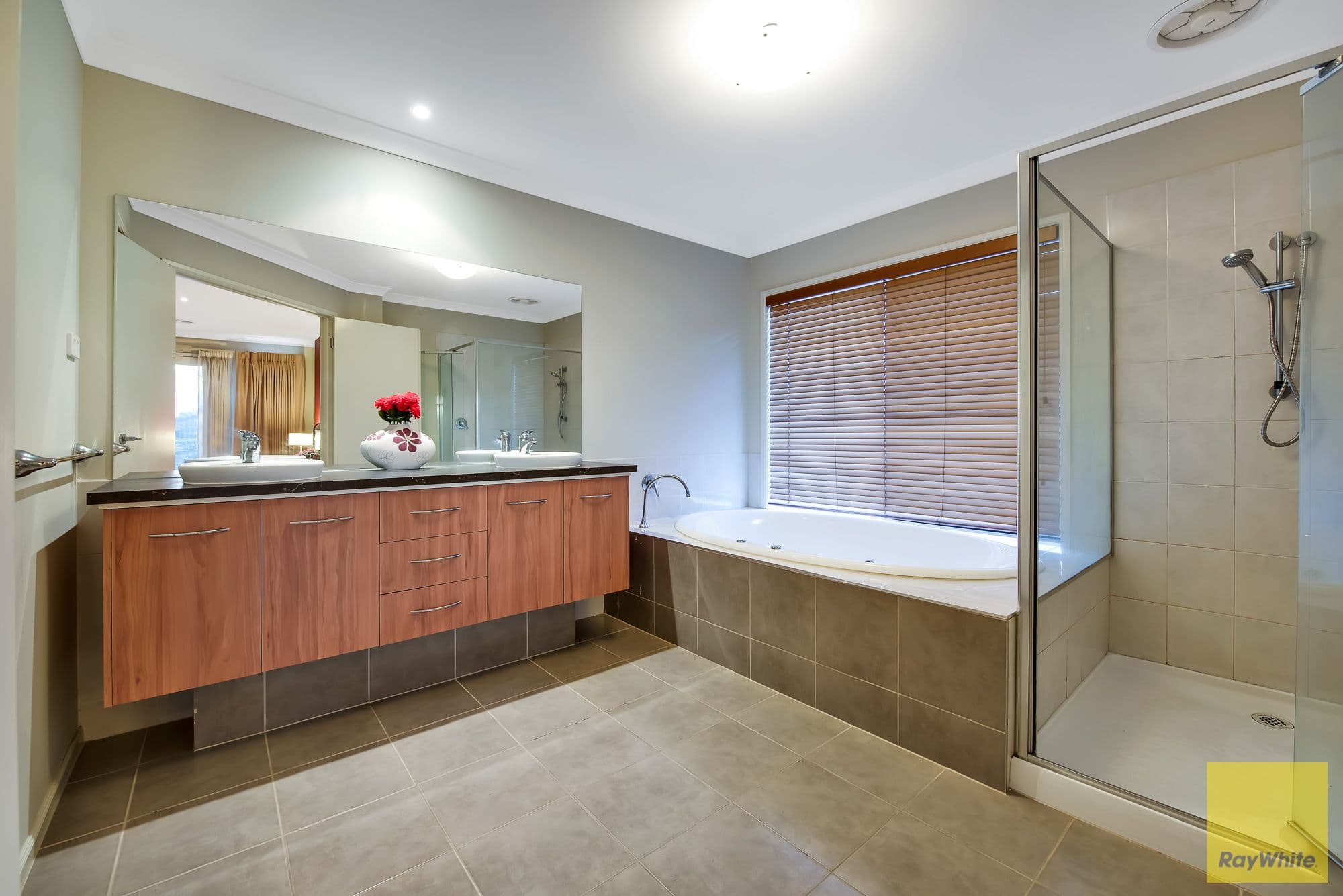 12 Greenfinch Court, Williams Landing VIC 3027, Williams Landing - Thumbnail 8