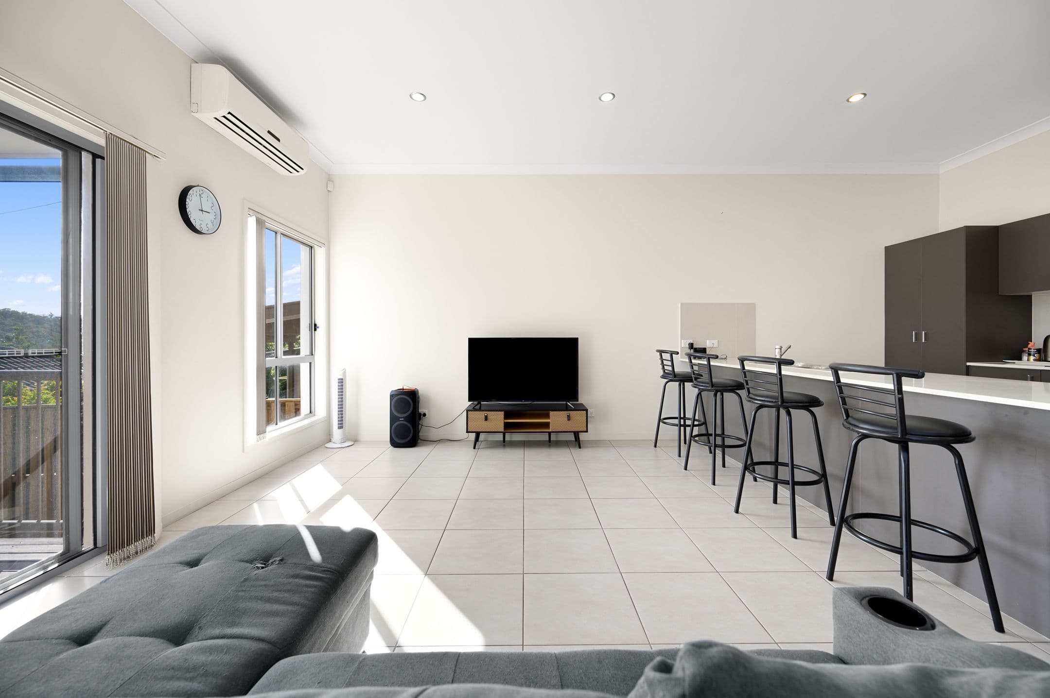 98 Aldgate Crescent, Pacific Pines QLD 4211, Pacific Pines - Thumbnail 2
