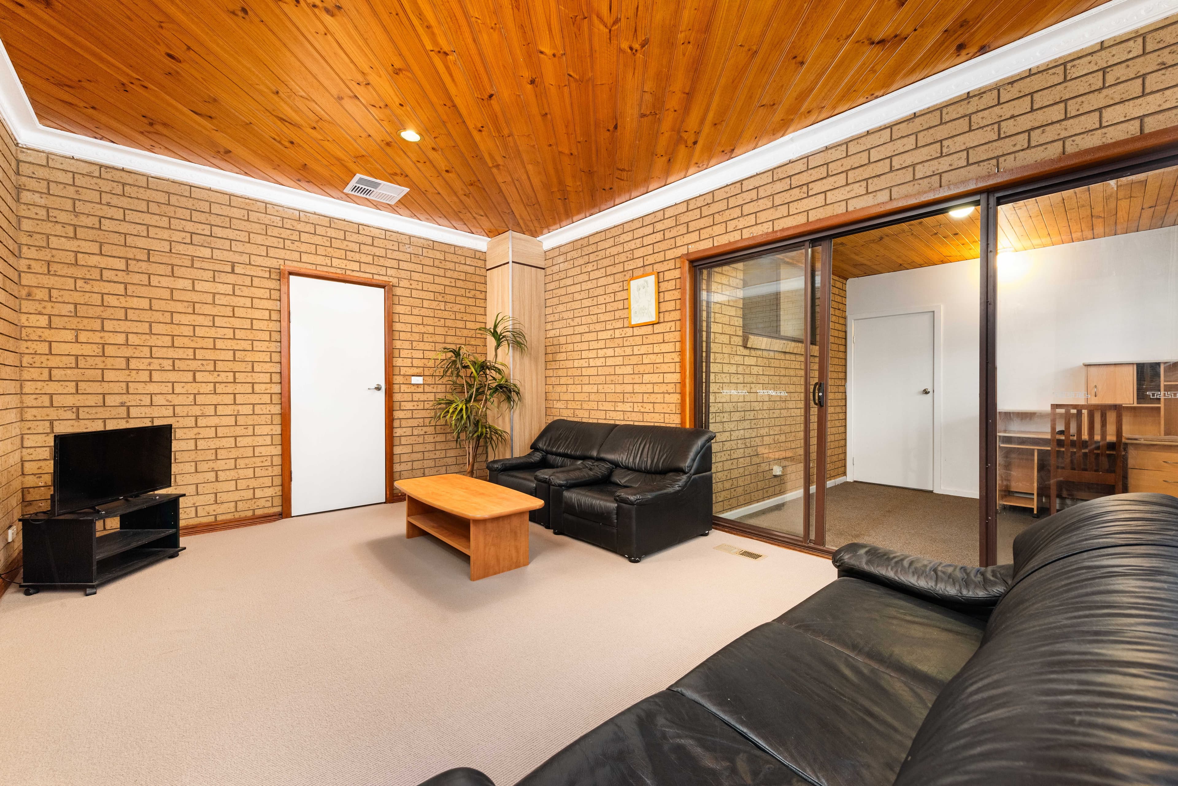 88 Betula Avenue, Bundoora VIC 3083, Bundoora - Thumbnail 3