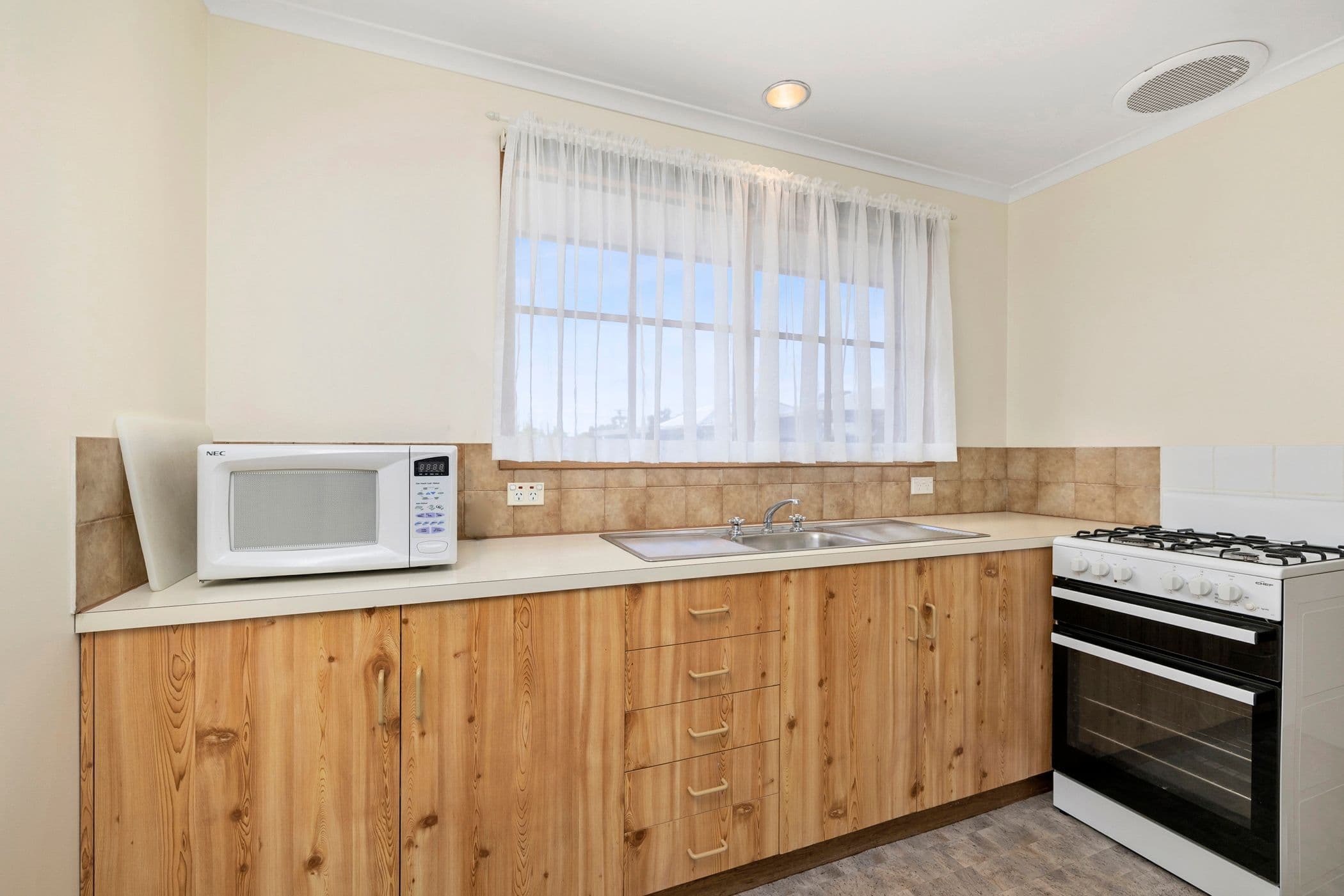 24 Viewpoint Street, Ararat VIC 3377, Ararat - Thumbnail 5