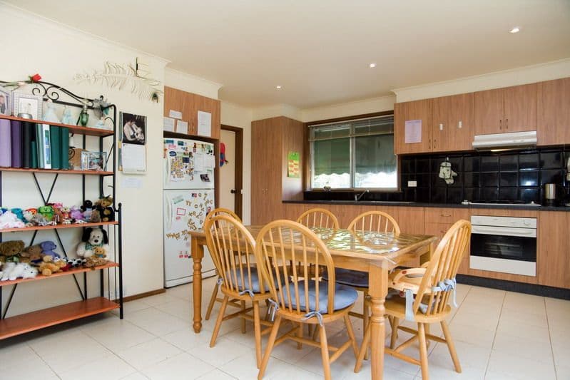 10 Letchworth Place, EPPING VIC 3076, Epping - Thumbnail 2