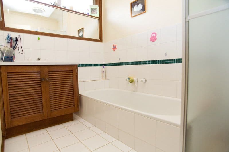 10 Letchworth Place, EPPING VIC 3076, Epping - Thumbnail 3