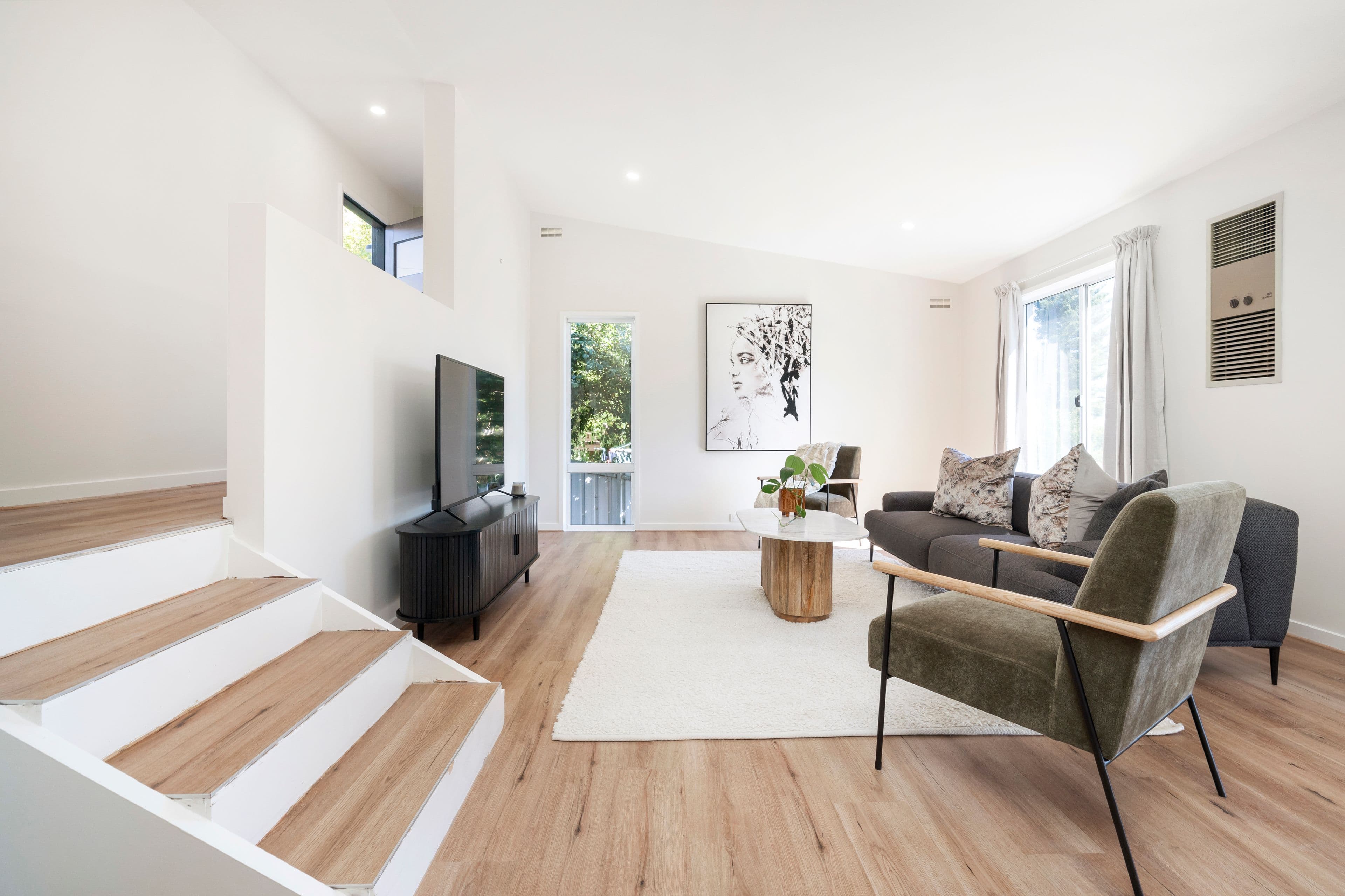 427 Parkview Crescent, Lavington NSW 2641, Lavington - Thumbnail 2