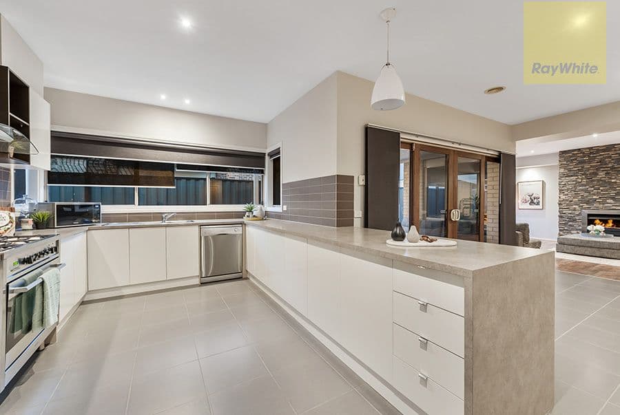 64 Newbury Boulevard, Craigieburn VIC 3064, Craigieburn - Thumbnail 4