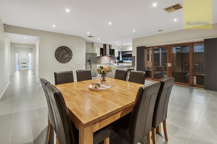 64 Newbury Boulevard, Craigieburn VIC 3064, Craigieburn - Thumbnail 5