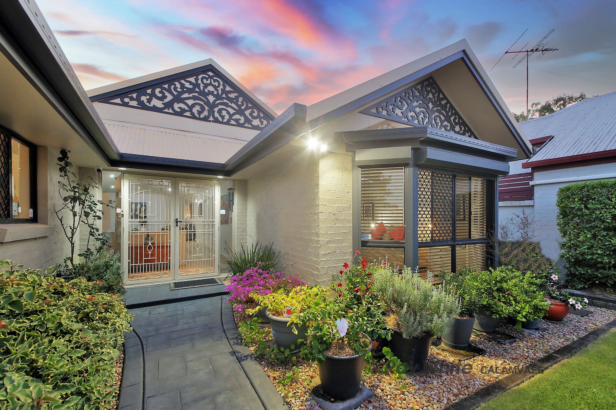 8 Weyba Close, Forest Lake QLD 4078, Forest Lake - Thumbnail 2