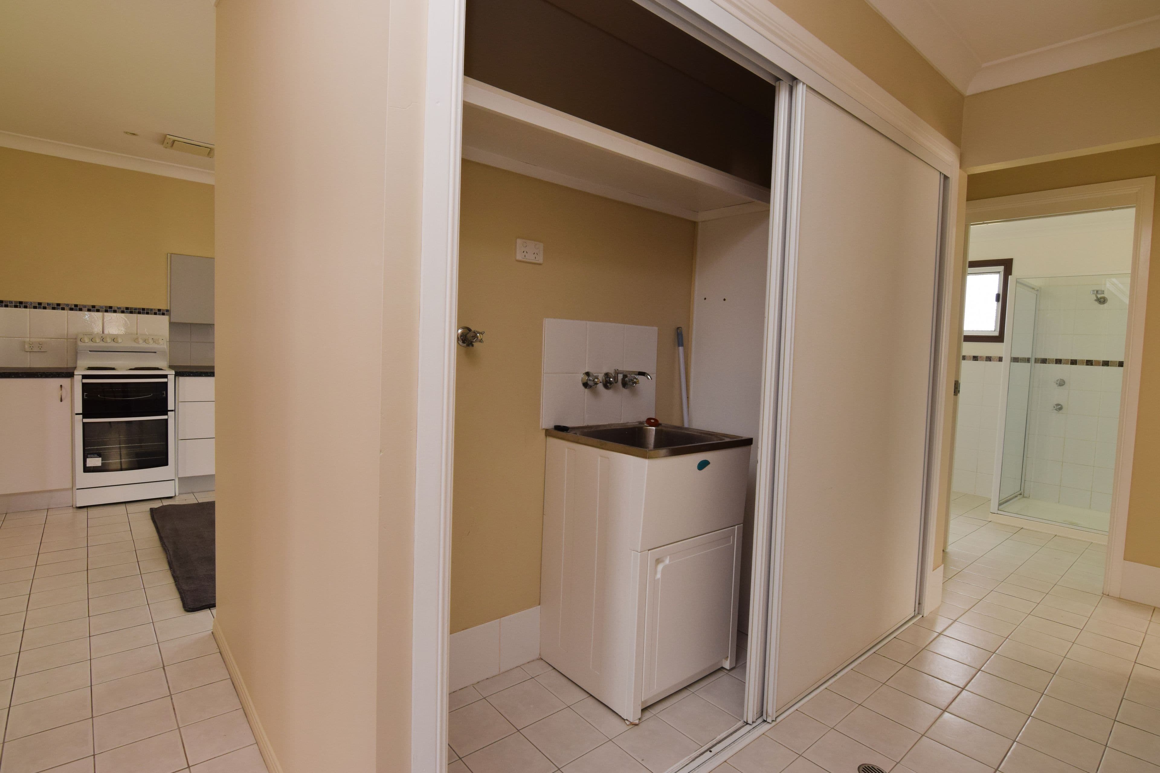 12 Blackledge Drive, Cranbourne East - Thumbnail 7