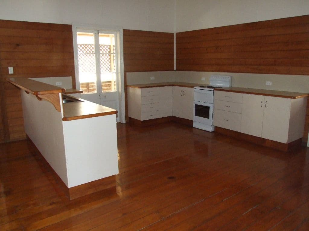 146-148 Ibis Street, LONGREACH QLD 4730, Longreach - Thumbnail 6