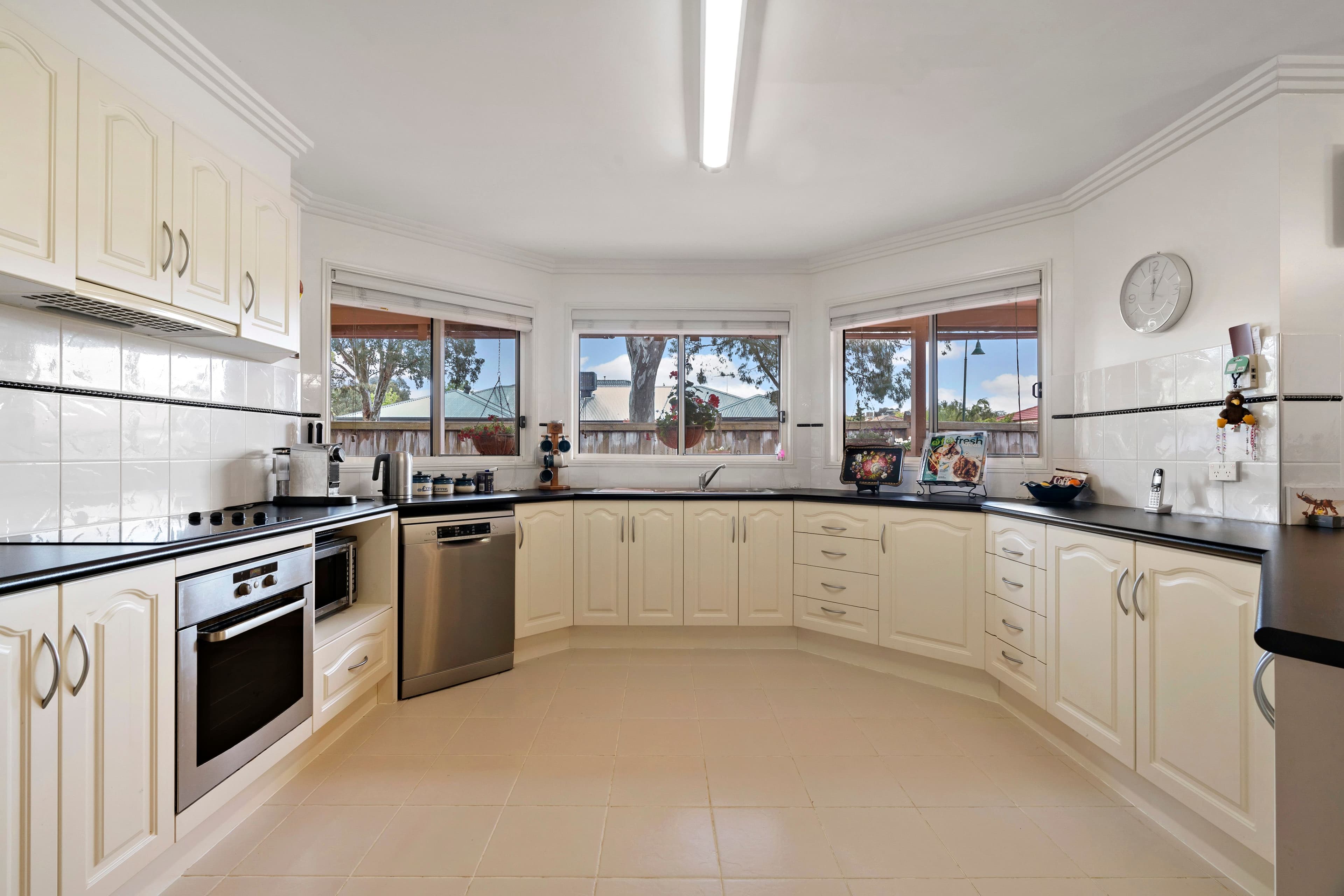64 Moondarra Drive, Berwick VIC 3806, Berwick - Thumbnail 4