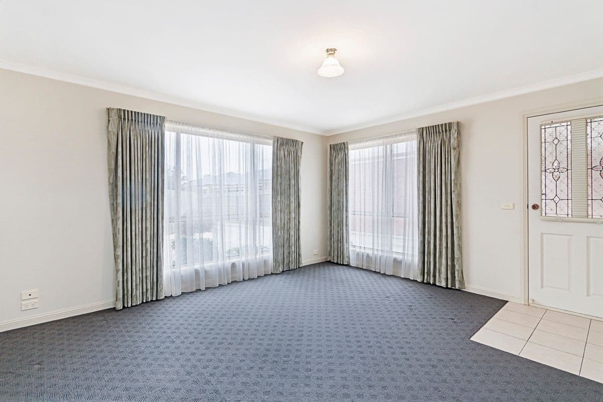 8 Moore Street, Warrnambool VIC 3280, Warrnambool - Thumbnail 2