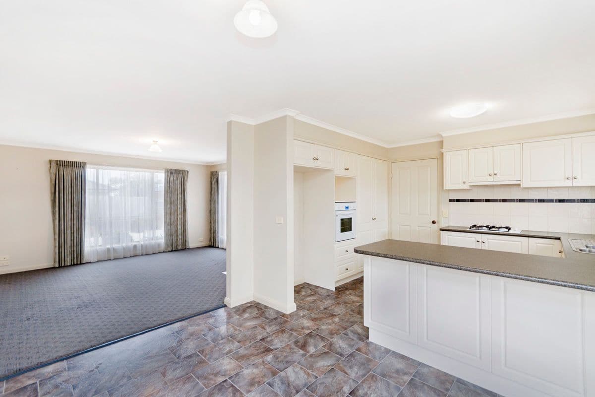 8 Moore Street, Warrnambool VIC 3280, Warrnambool - Thumbnail 3