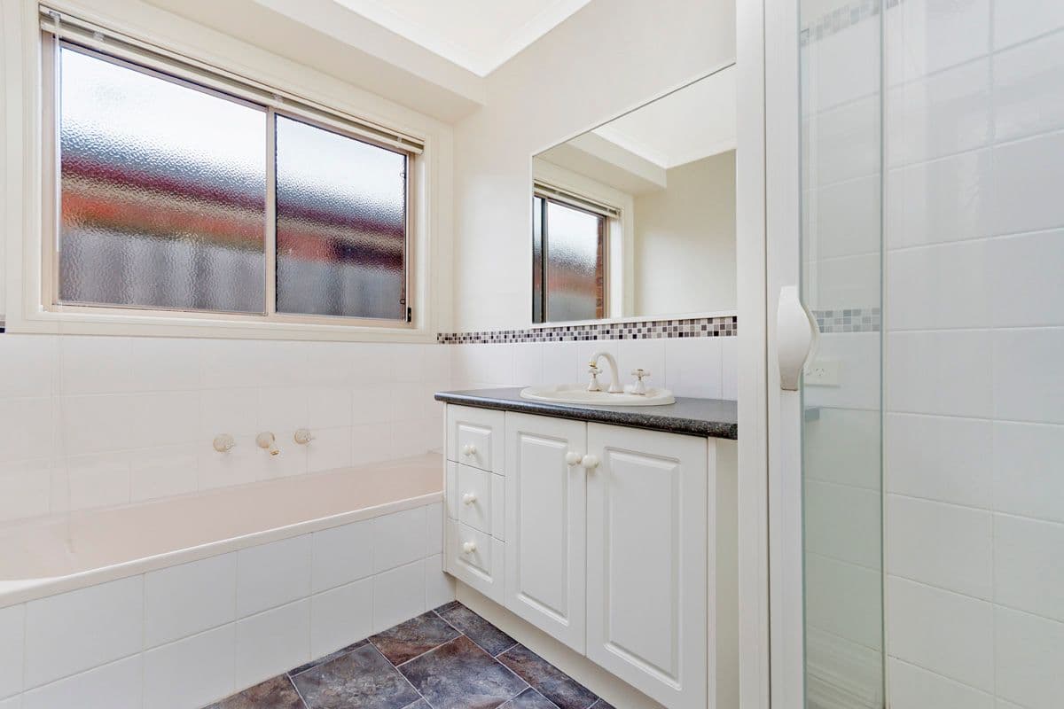 8 Moore Street, Warrnambool VIC 3280, Warrnambool - Thumbnail 6