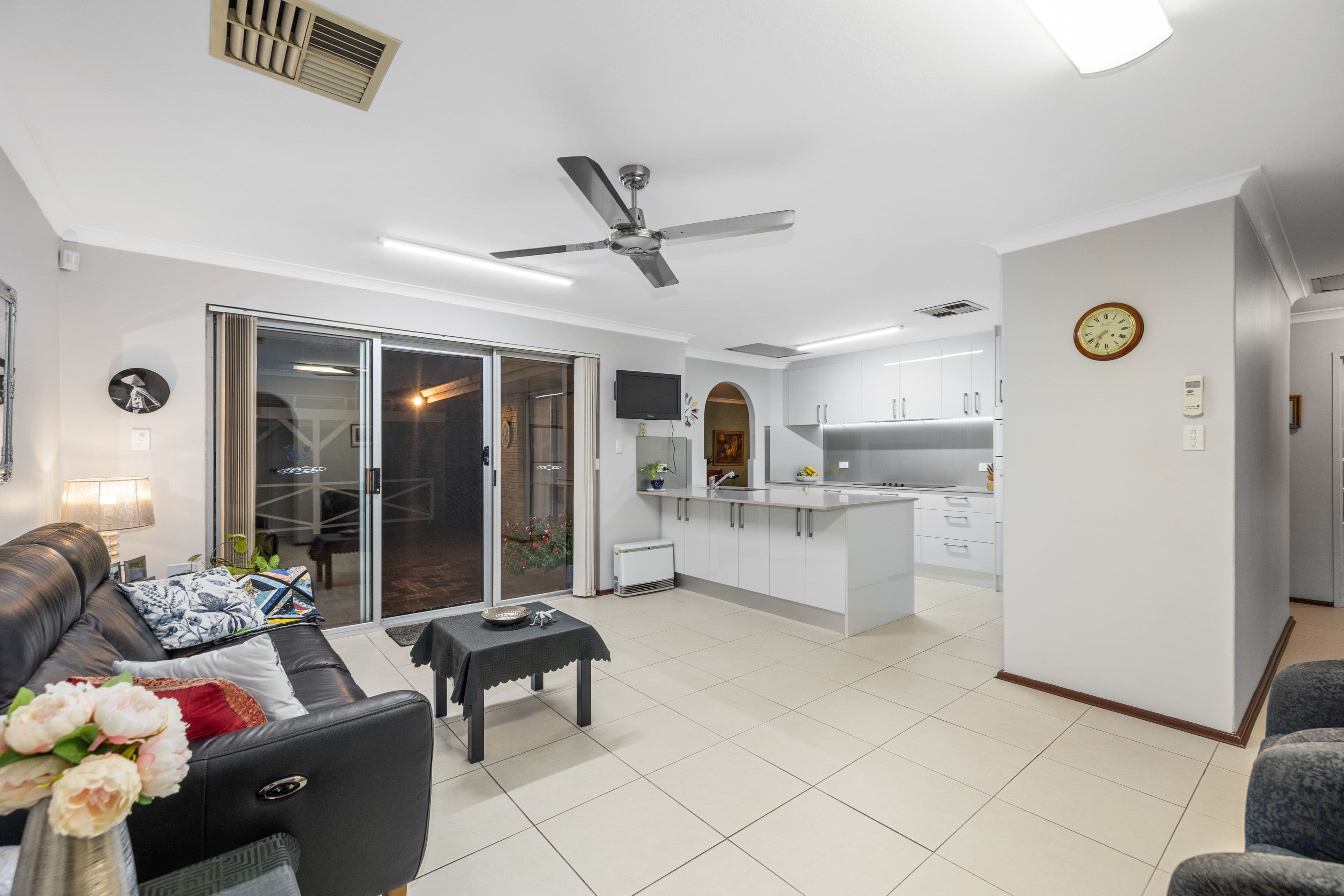 42 Walmsley Drive, Noranda WA 6062, Noranda - Thumbnail 7