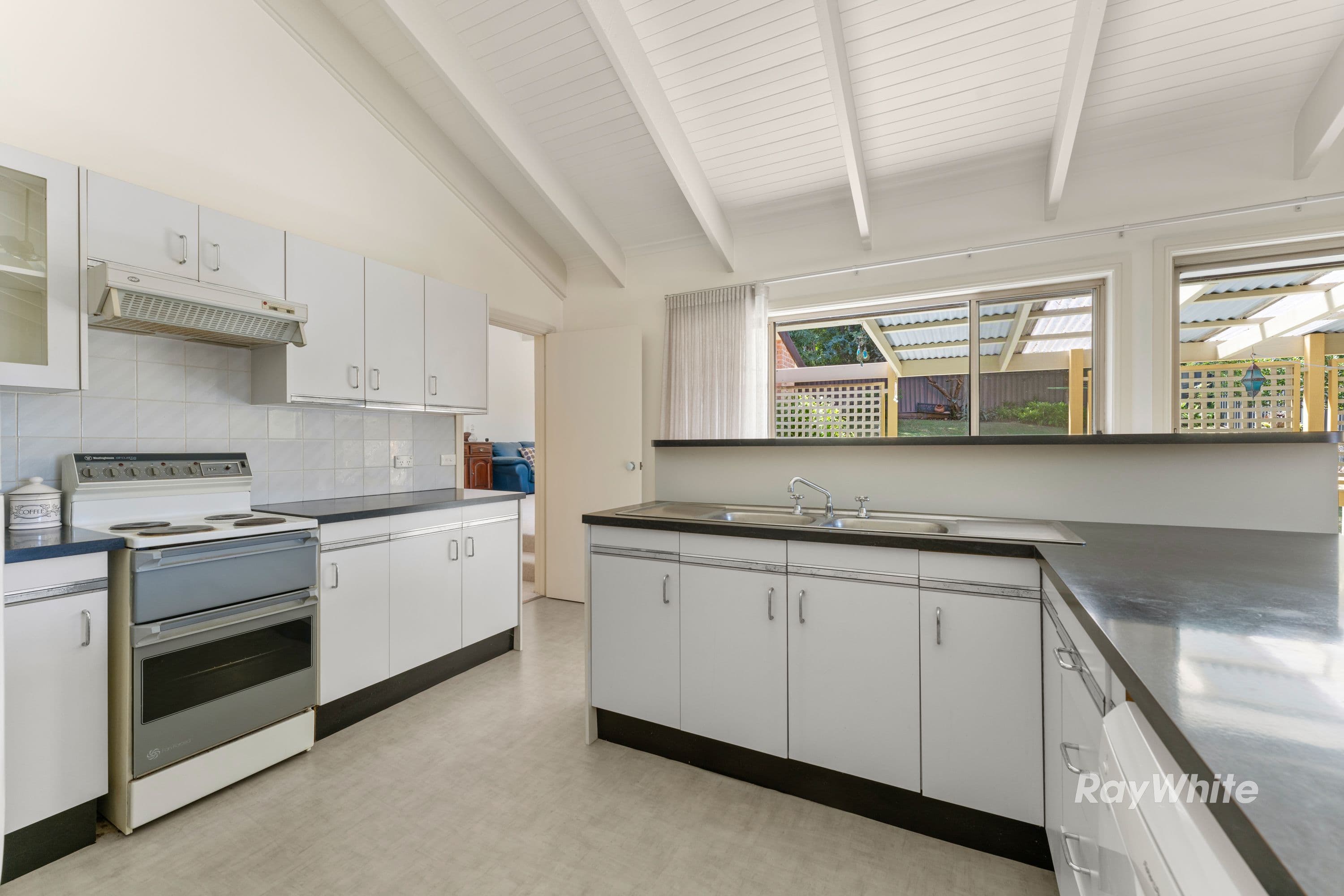 16 Jerupa Close, Surf Beach NSW 2536, Surf Beach - Thumbnail 2