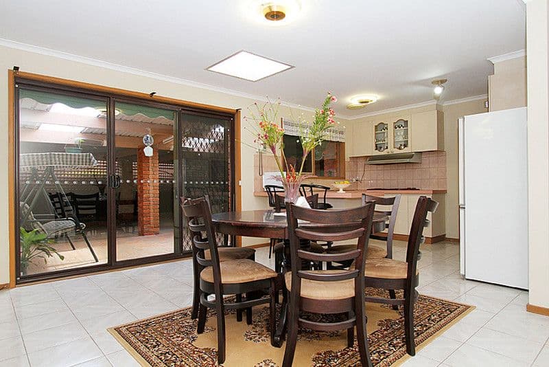 23 Kellaway Crescent, MILL PARK VIC 3082, Mill Park - Thumbnail 3