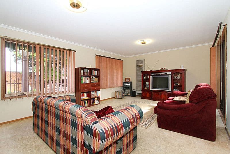 23 Kellaway Crescent, MILL PARK VIC 3082, Mill Park - Thumbnail 5