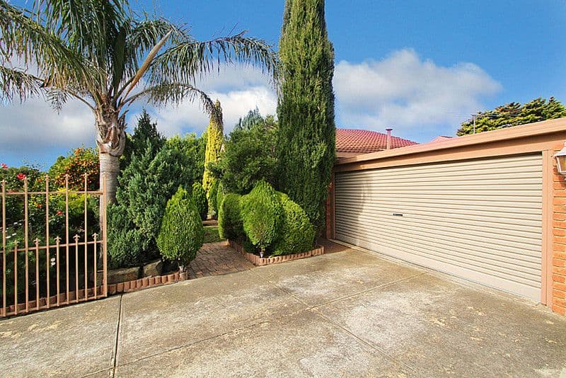 23 Kellaway Crescent, MILL PARK VIC 3082, Mill Park - Thumbnail 7