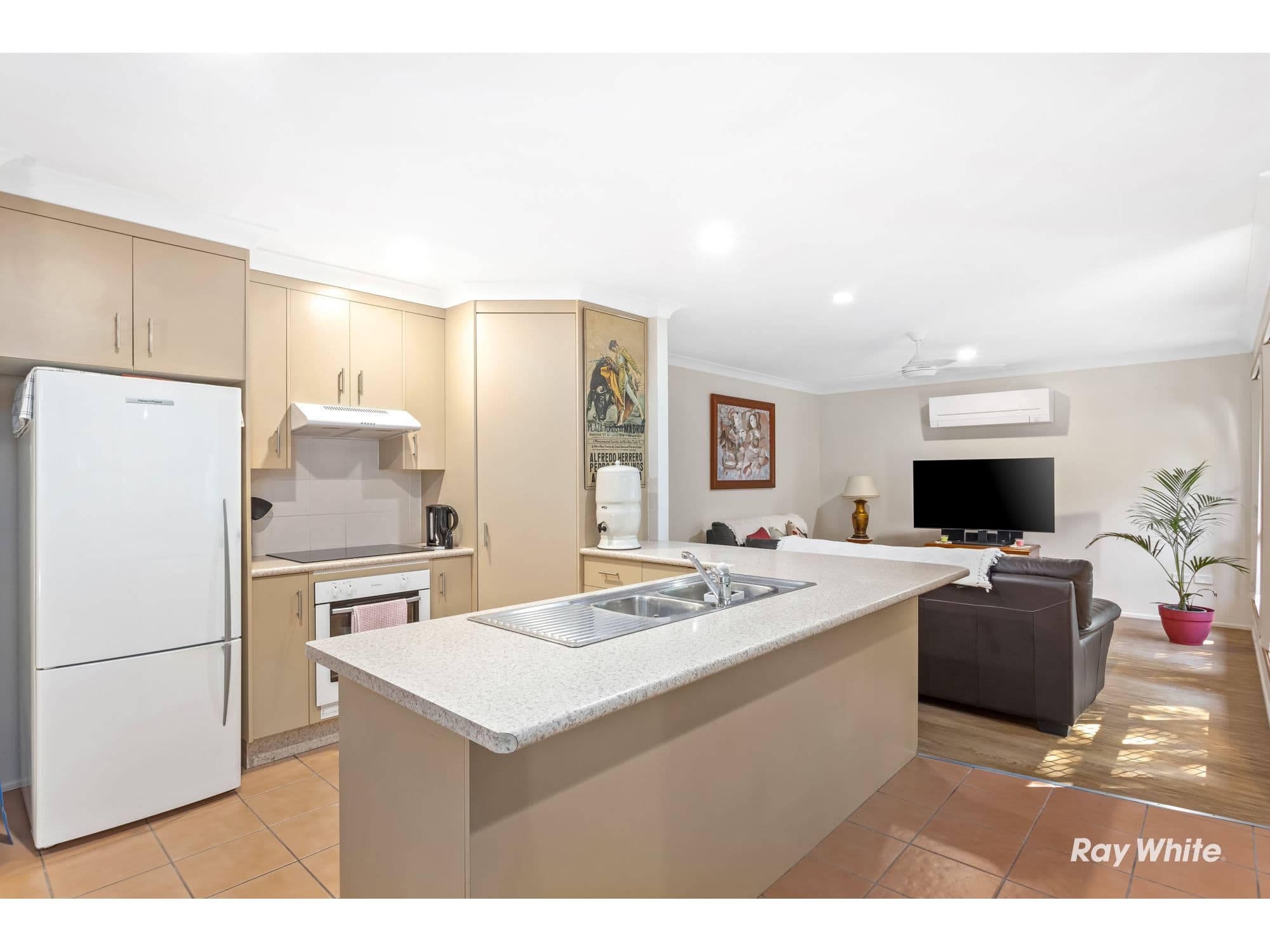 34 Meilland Street, Yeppoon QLD 4703, Yeppoon - Thumbnail 2