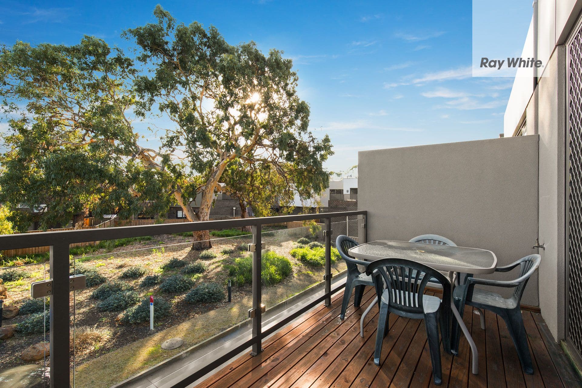 4 Vangelica Way, South Morang VIC 3752, South Morang - Thumbnail 2