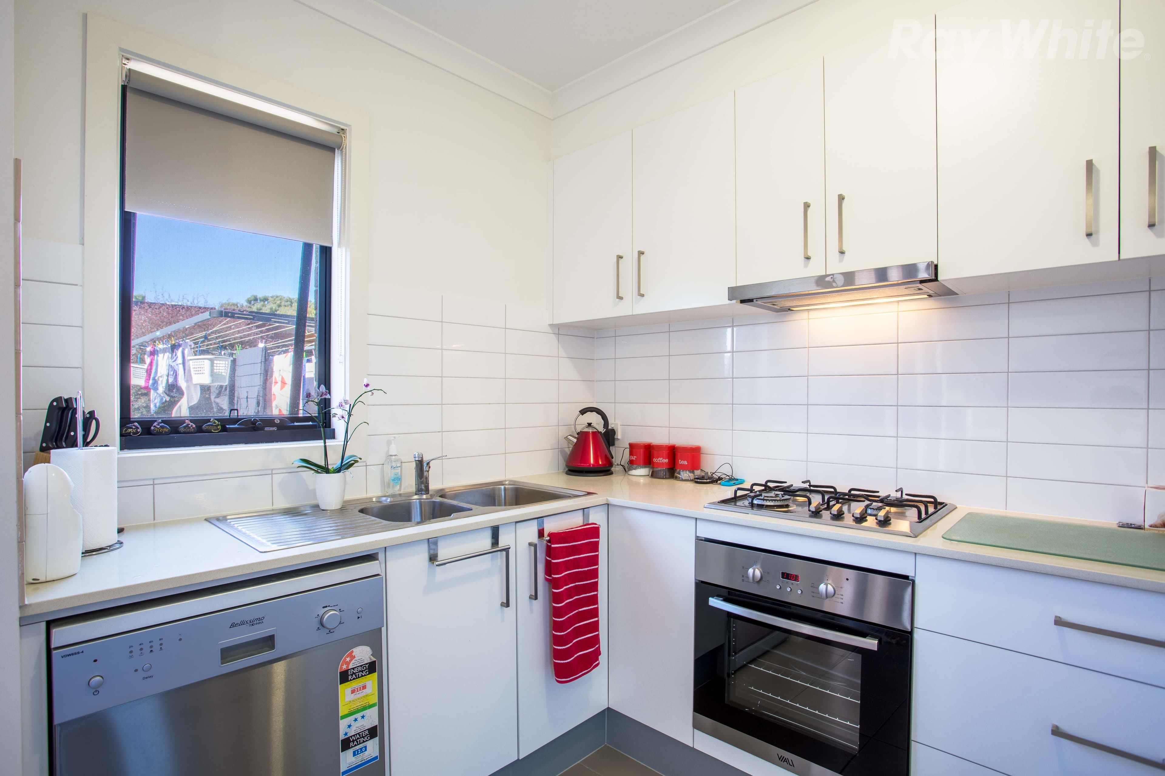 37 McCubbin Way, Mernda VIC 3754, Mernda - Thumbnail 4