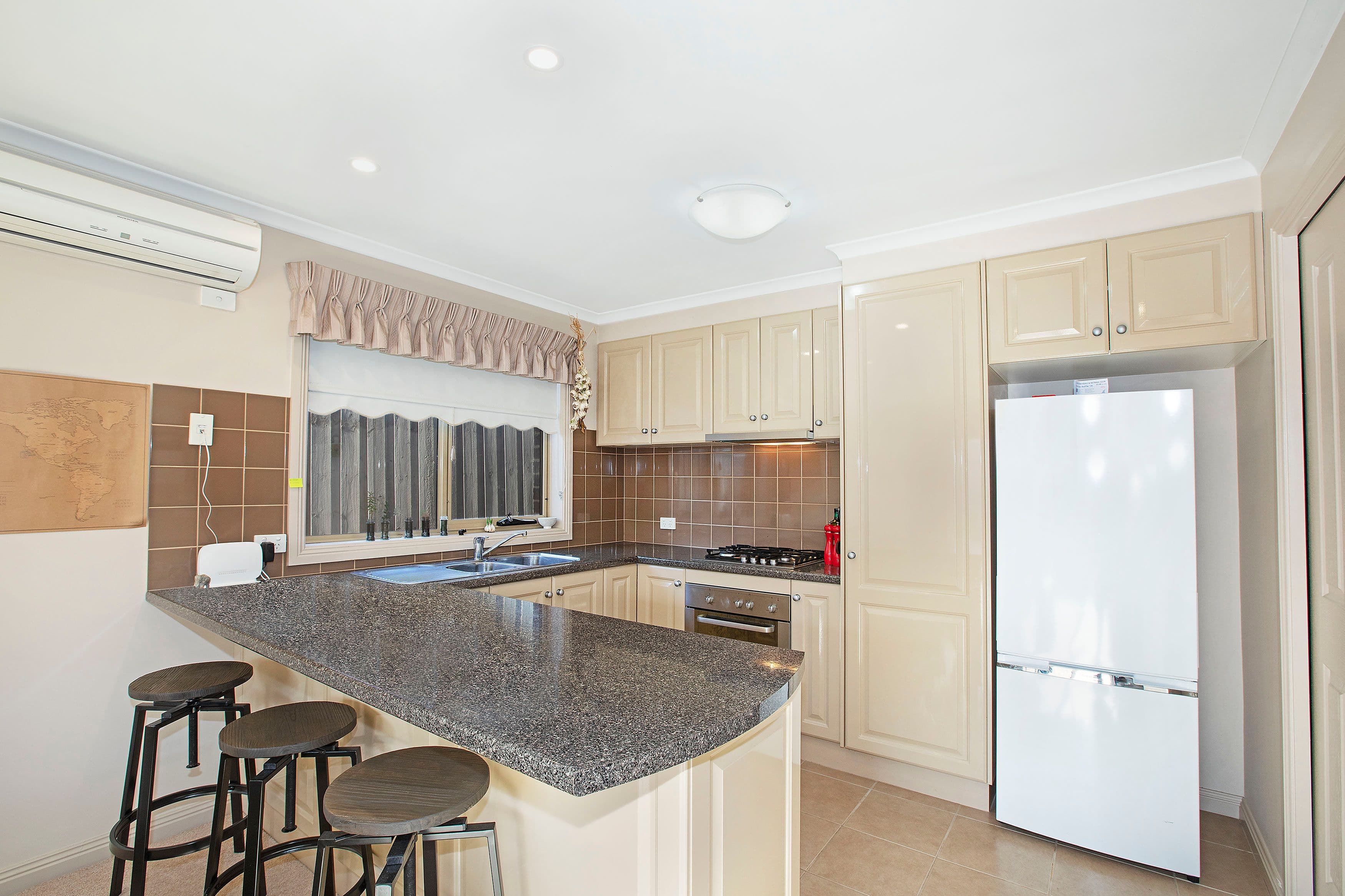 14 Regent Street, Belmont VIC 3216, Belmont - Thumbnail 8