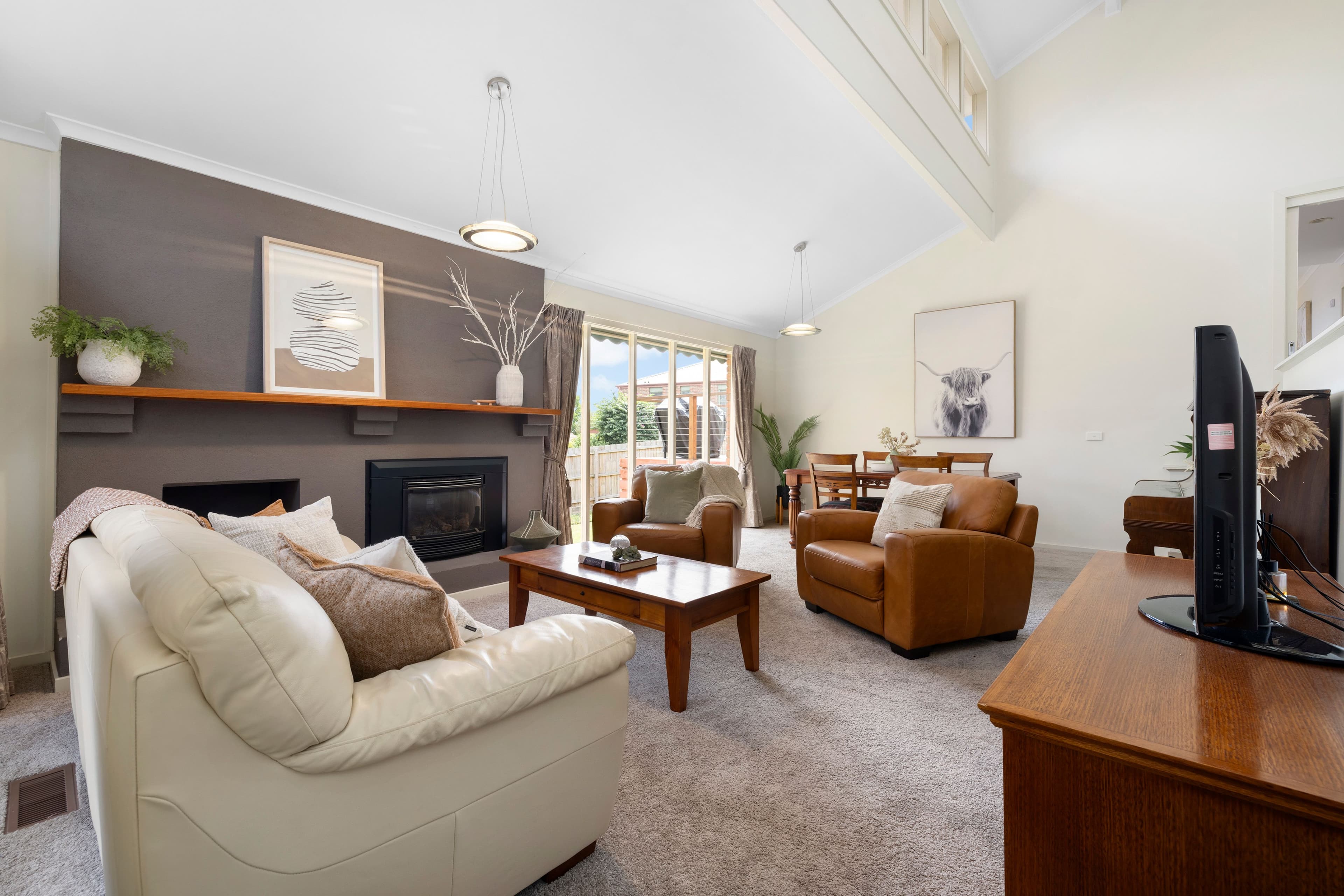 8 Vista Court, Berwick VIC 3806, Berwick - Thumbnail 2