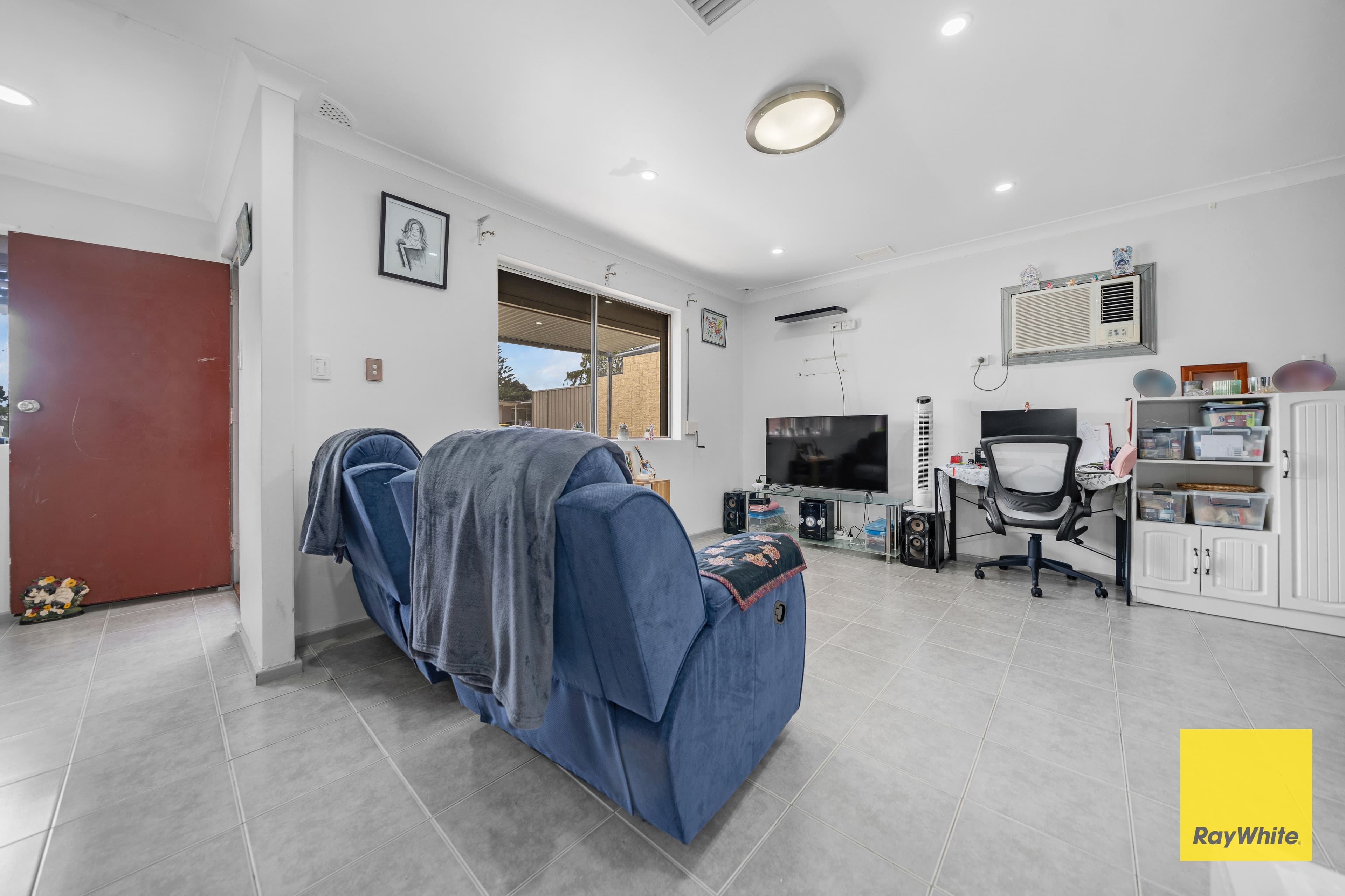 36 Curtis Way, Girrawheen WA 6064, Girrawheen - Thumbnail 2