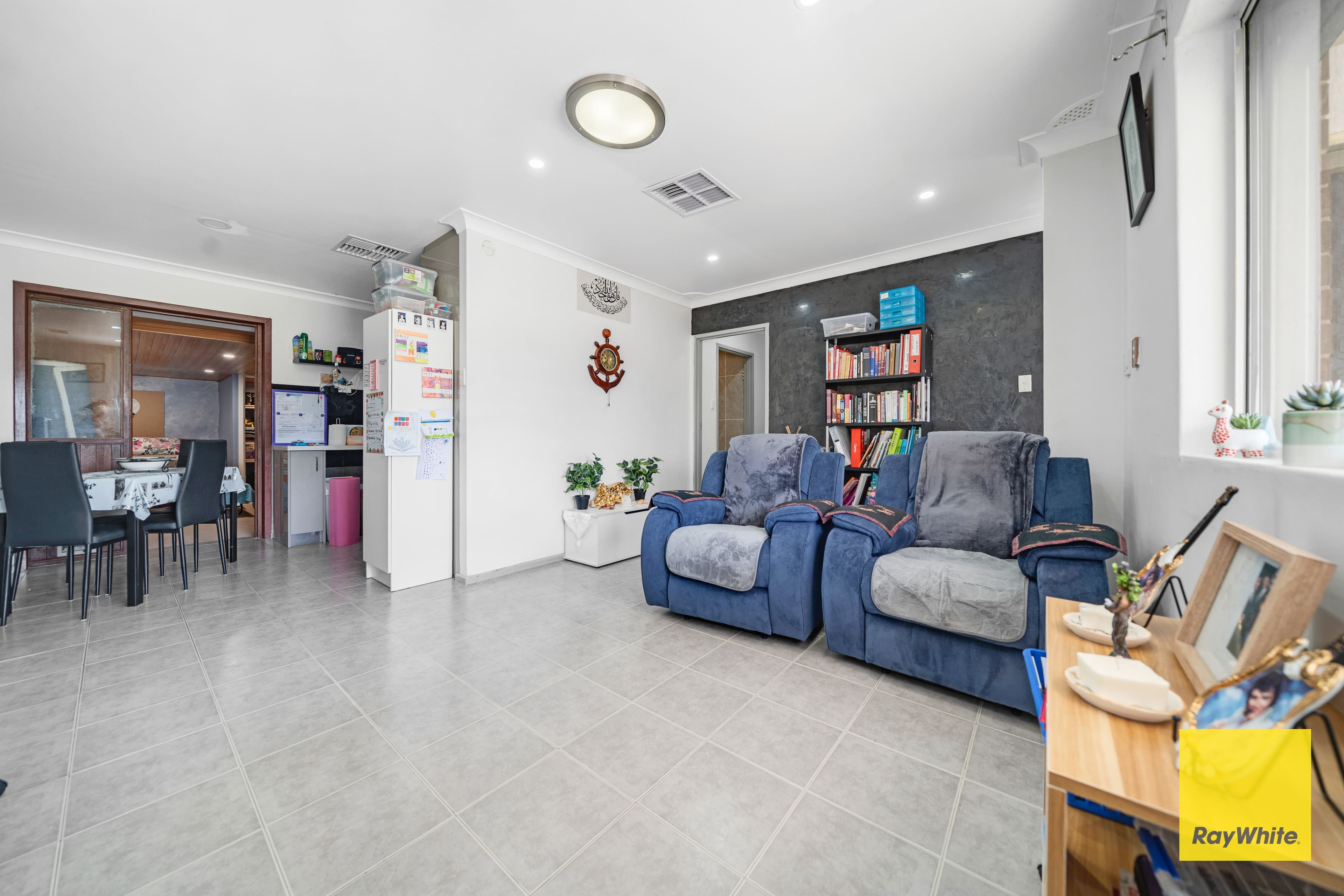 36 Curtis Way, Girrawheen WA 6064, Girrawheen - Thumbnail 3