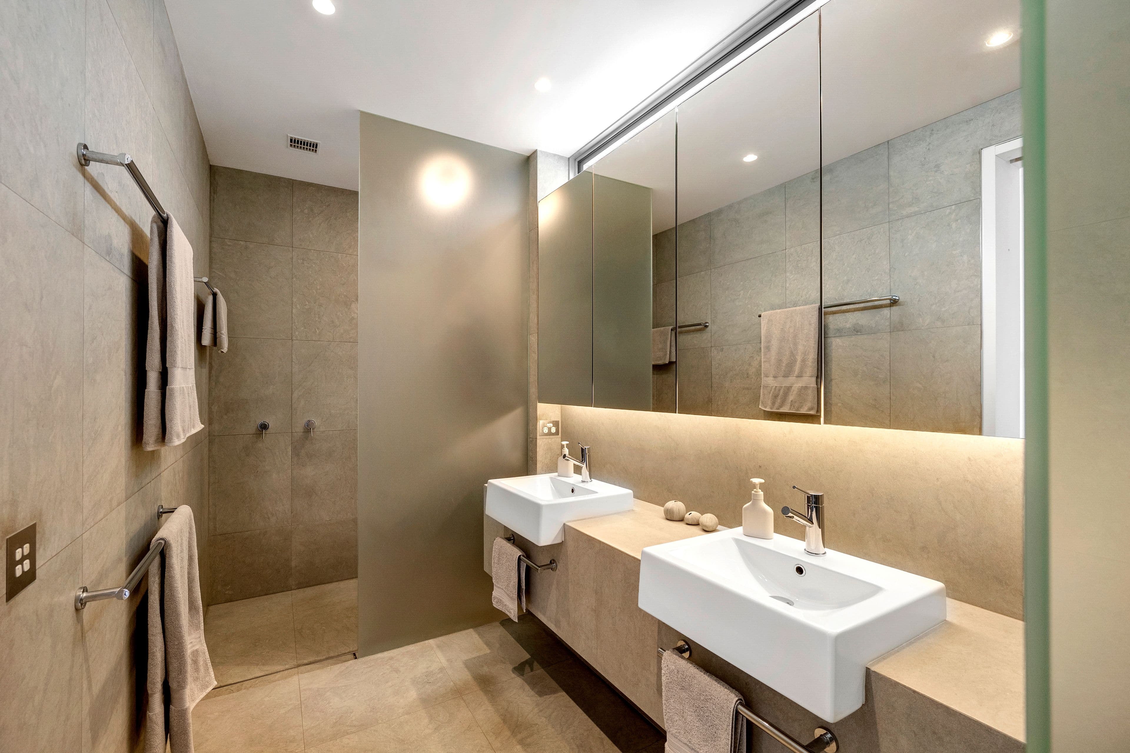 351 Edinburgh Road, Castlecrag NSW 2068, Castlecrag - Thumbnail 8