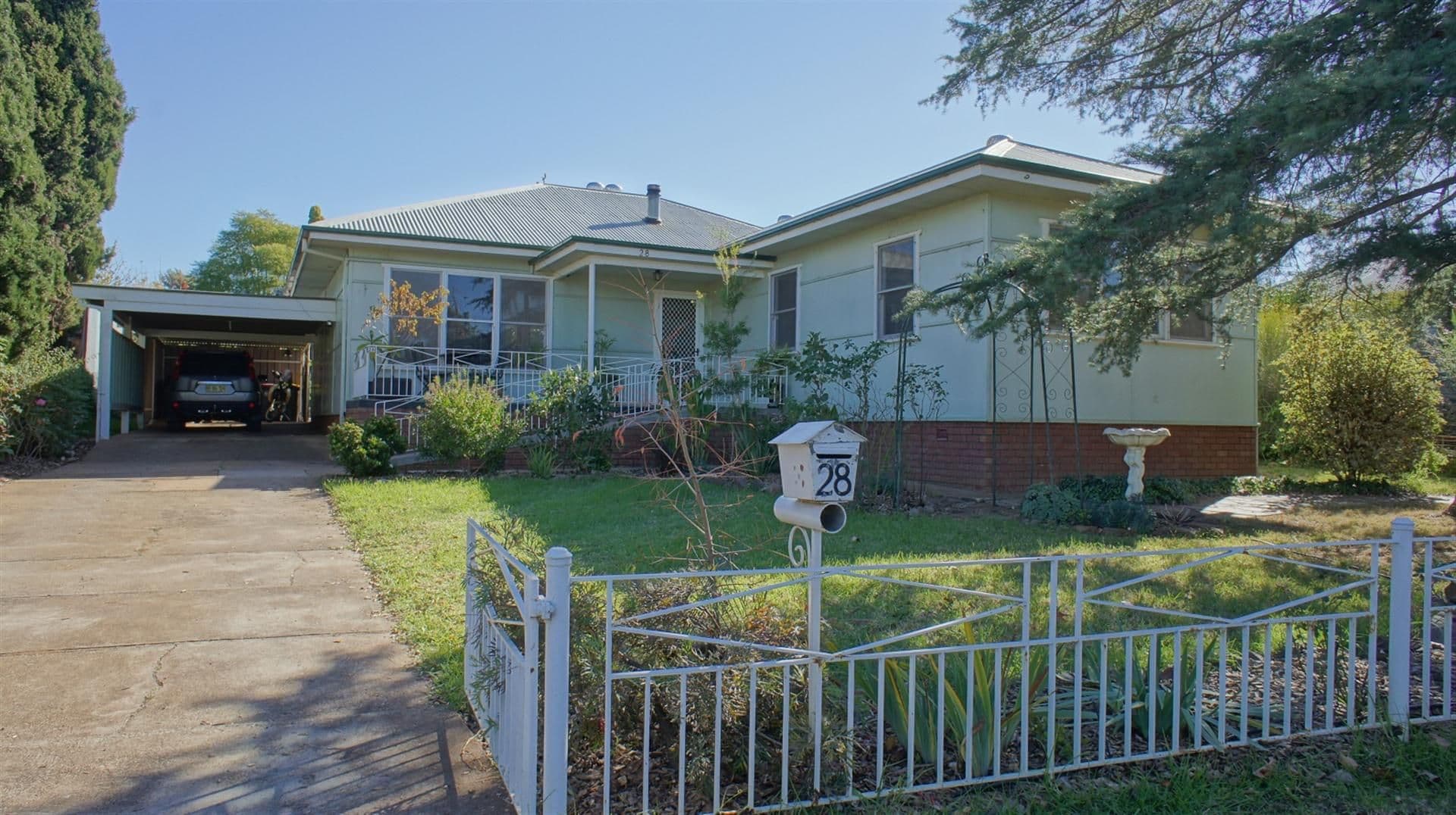 28 Coleman Road, PARKES NSW 2870, Parkes - Image 1