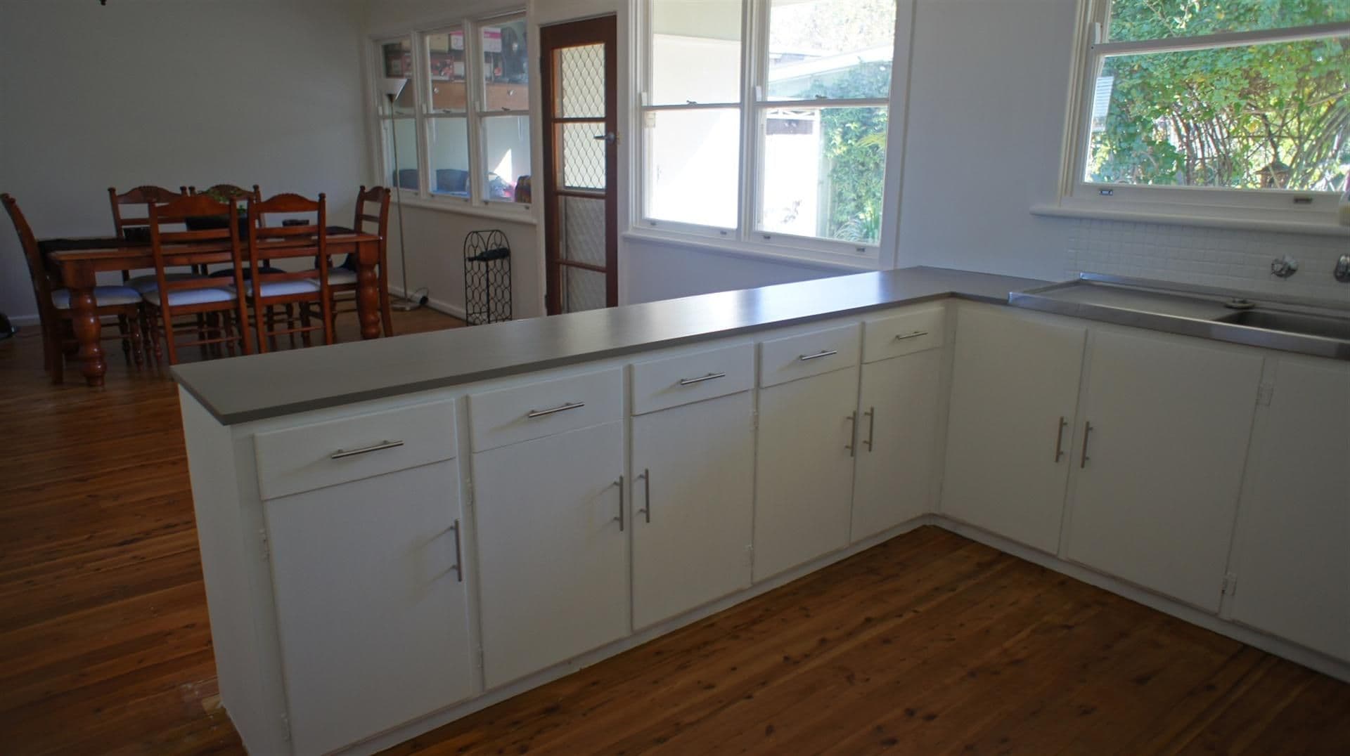 28 Coleman Road, PARKES NSW 2870, Parkes - Thumbnail 3