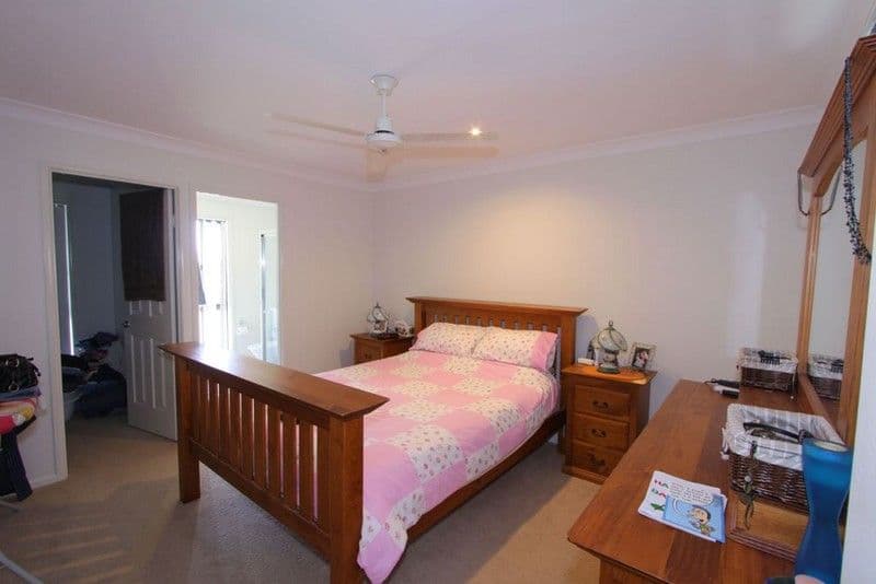 11 Freeman Street, AVOCA QLD 4670, Avoca - Thumbnail 6