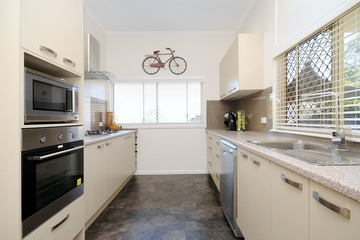 3 Sourris Street, MOUNT LOFTY QLD 4350, Mount Lofty - Thumbnail 4