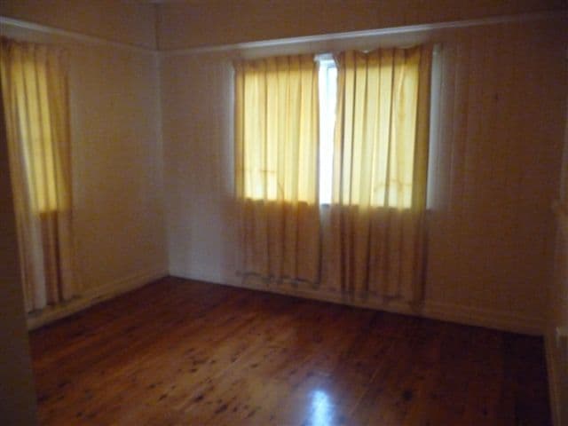18  Whichello Street, NEWTOWN QLD 4350, Newtown - Thumbnail 4