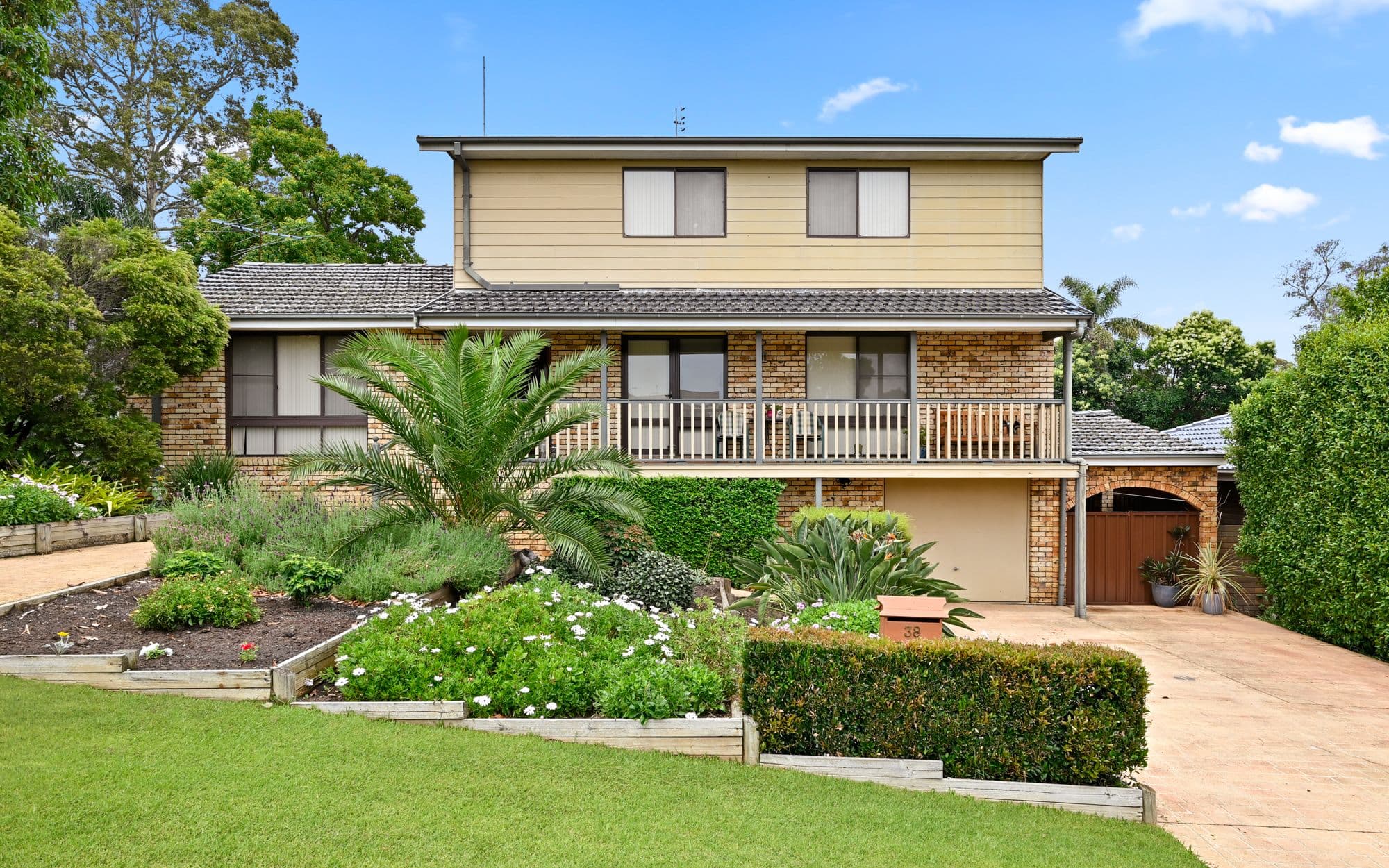 38 Kooloona Crescent, Bradbury NSW 2560, Bradbury - Image 1