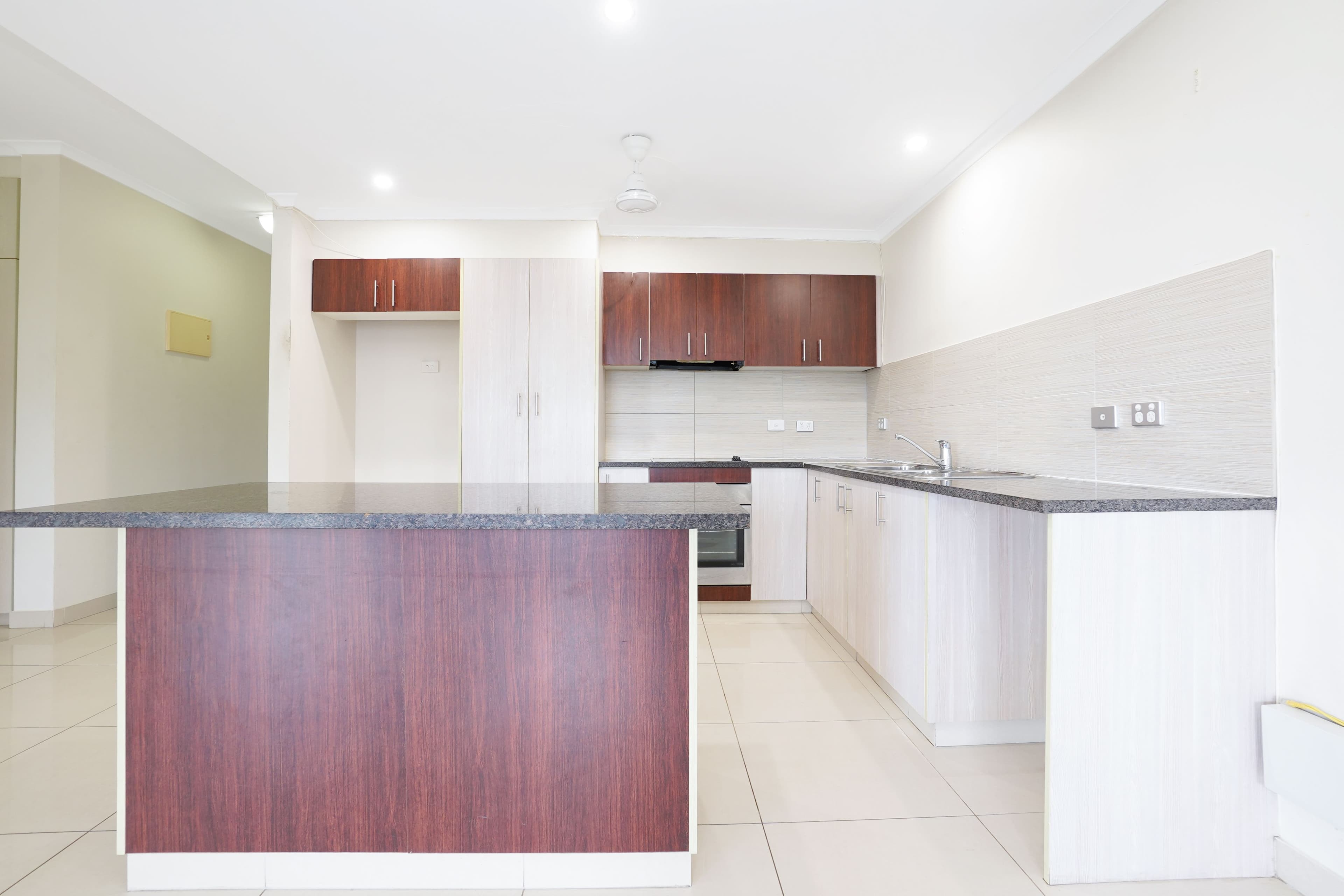 14 Dashwood Place, DARWIN CITY NT 0800, Darwin City - Thumbnail 2