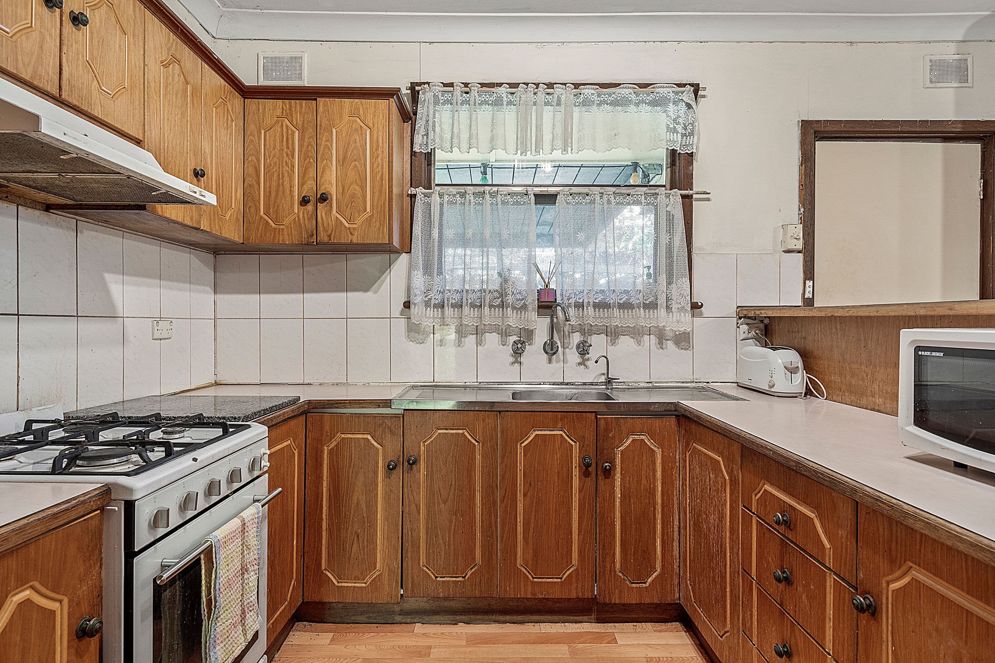 1 Louis Crescent, Newton SA 5074, Newton - Thumbnail 3
