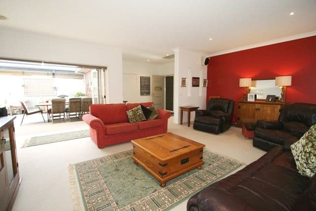 60 McKenzie Road, Cowes VIC 3922, Cowes - Thumbnail 4